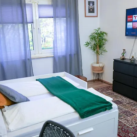 In Apartment-gastgeber: Ist Nelson Gladbeck